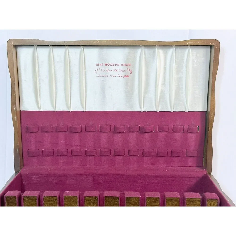 1847 Rogers Bros Silverplate Flatware Protective Wooden Box Felt Line Hinged